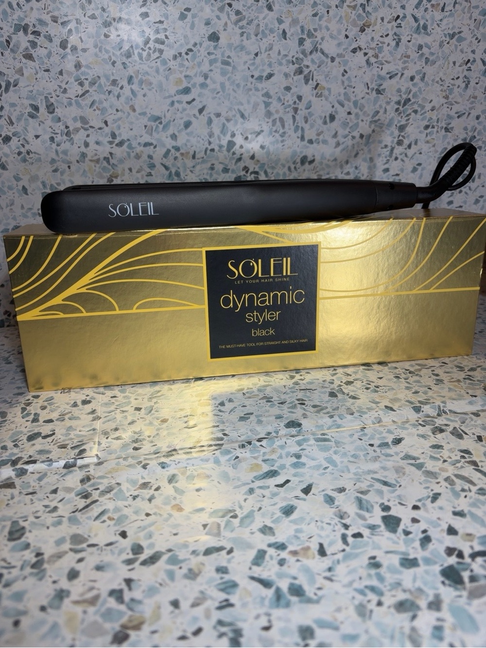 Soleil Dynamic Styler Black Flat Iron Hair Straightener w/ Box